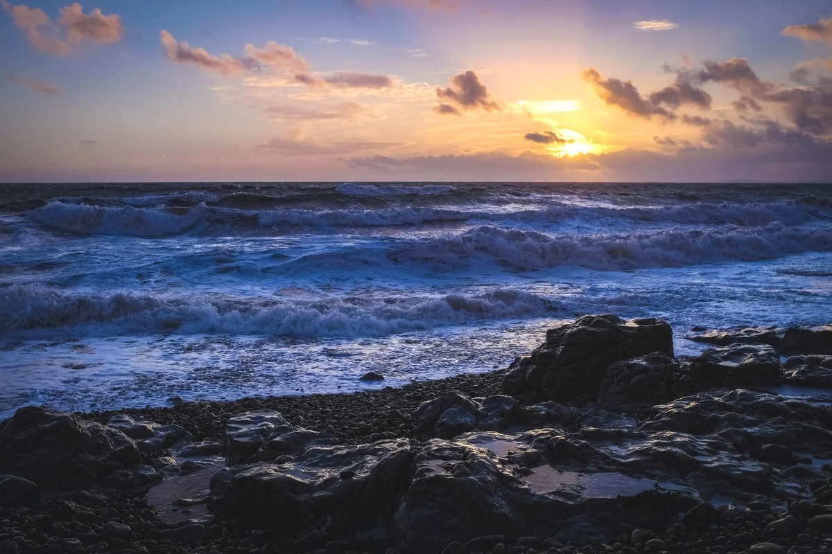 Rest Bay Porthcawl Giant waves an amazing sunset and a f
